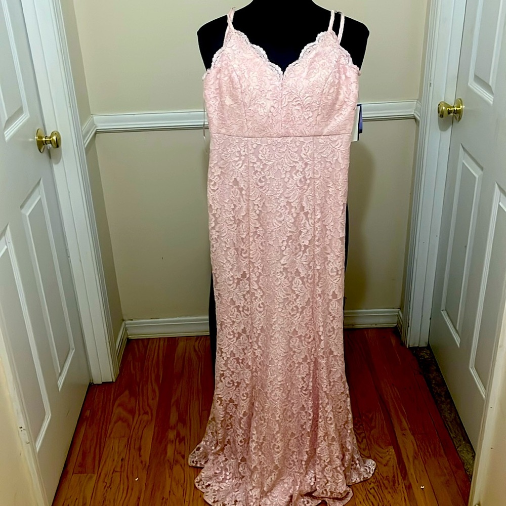 Light pink formal dress good for proms or weddings
